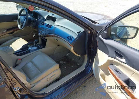 2011 Honda Accord 2.4 Ex-L from USA, damaged, VIN 1HGCP2F87BA048109